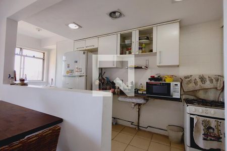 Apartamento à venda com 40m², 2 quartos e 1 vagaCozinha - Armários