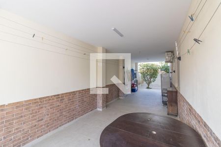 Casa de condomínio à venda com 200m², 5 quartos e 4 vagasÁrea externa