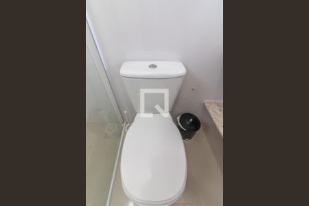 Casa de condomínio à venda com 200m², 5 quartos e 4 vagasSuíte 1 - Banheiro