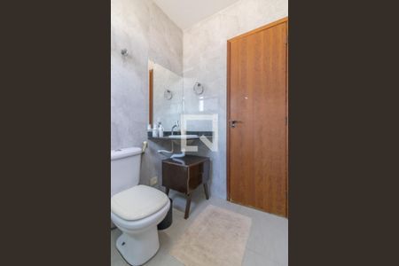 Casa de condomínio à venda com 200m², 5 quartos e 4 vagasBanheiro Social 1