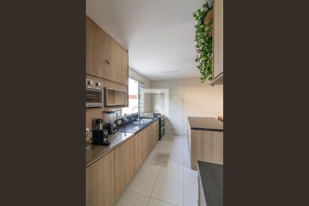 Casa de condomínio à venda com 200m², 5 quartos e 4 vagasCozinha e Área de Serviço