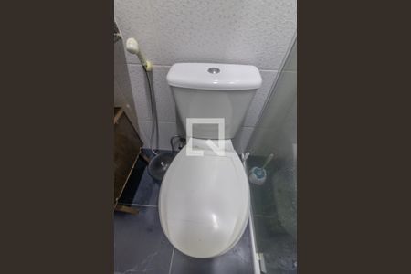 Casa de condomínio à venda com 200m², 5 quartos e 4 vagasBanheiro Social 2