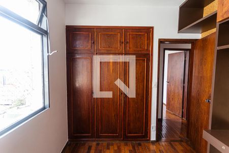 Apartamento para alugar com 72m², 2 quartos e 1 vaga Apartamento para alugar com 72m², 2 quartos e 1 vagaArmário do Quarto 2