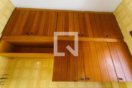 Apartamento para alugar com 72m², 2 quartos e 1 vaga Apartamento para alugar com 72m², 2 quartos e 1 vagaArmário da Cozinha