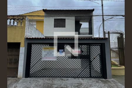 Casa à venda com 119m², 3 quartos e 2 vagas Casa à venda com 119m², 3 quartos e 2 vagasFachada+Placa