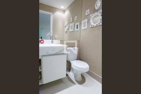 Lavabo de apartamento à venda com 2 quartos, 76m² em Vila da Serra, Nova Lima