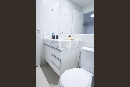 Apartamento à venda com 76m², 2 quartos e 2 vagasBanheiro suite 2