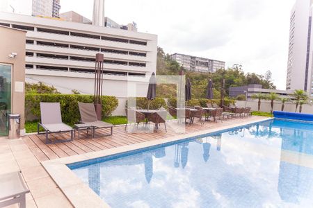 Apartamento à venda com 76m², 2 quartos e 2 vagasPiscina
