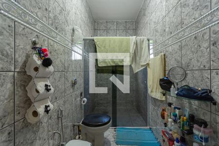 Casa à venda com 350m², 3 quartos e 4 vagasBanheiro suíte 2