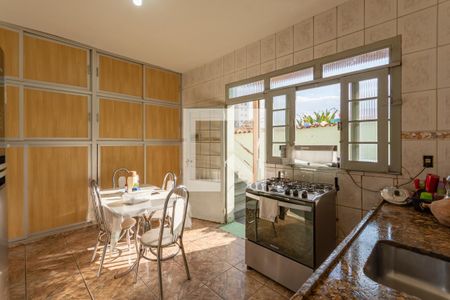 Casa à venda com 350m², 3 quartos e 4 vagasCozinha
