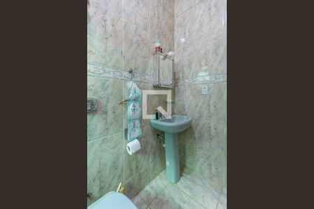 Casa à venda com 350m², 3 quartos e 4 vagasBanheiro suíte 1