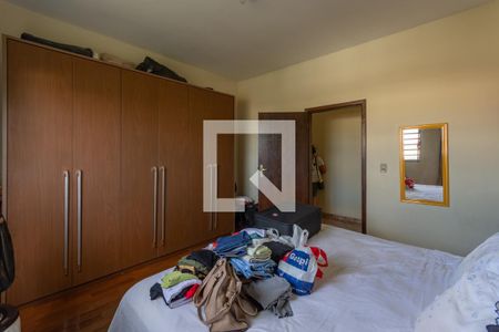 Casa à venda com 350m², 3 quartos e 4 vagasSuíte 2