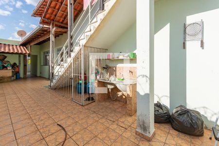 Casa à venda com 350m², 3 quartos e 4 vagasÁrea de Serviço