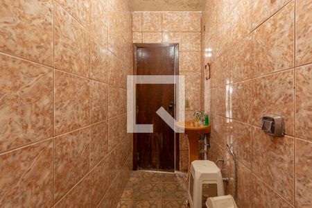 Casa à venda com 350m², 3 quartos e 4 vagasBanheiro de Serviço