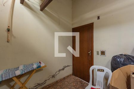 Casa à venda com 350m², 3 quartos e 4 vagasQuarto de Serviço 1