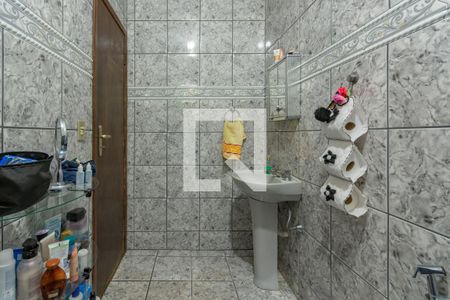 Casa à venda com 350m², 3 quartos e 4 vagasBanheiro suíte 2