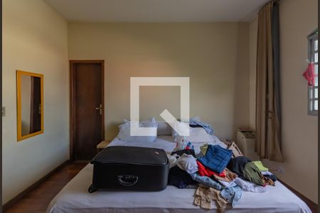 Casa à venda com 350m², 3 quartos e 4 vagasSuíte 2