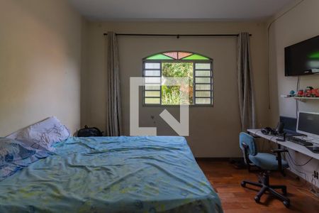 Casa à venda com 350m², 3 quartos e 4 vagasSuíte 1