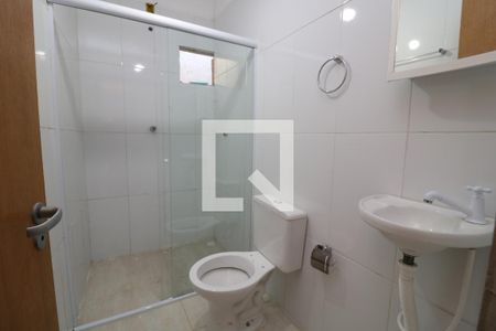 Casa à venda com 80m², 2 quartos e 2 vagasBanheiro da Suíte