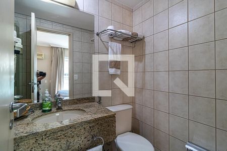 Banheiro de apartamento à venda com 1 quarto, 30m² em Perdizes, São Paulo