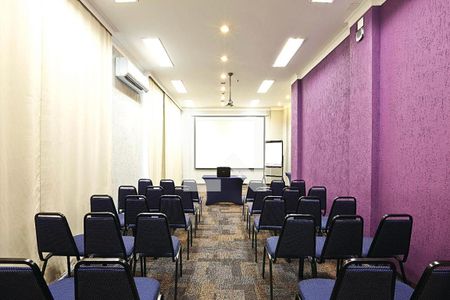 Apartamento à venda com 30m², 1 quarto e 1 vaga Apartamento à venda com 30m², 1 quarto e 1 vagaAuditório