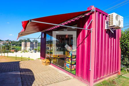 Apartamento para alugar com 40m², 2 quartos e 1 vaga Apartamento para alugar com 40m², 2 quartos e 1 vagaÁrea comum - mini-mercado