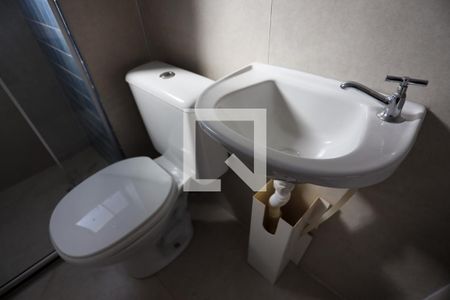 Banheiro - detalhes de apartamento para alugar com 2 quartos, 40m² em Jardim Petrópolis, Cotia