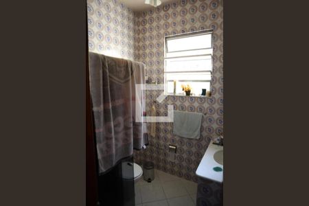 Casa à venda com 110m², 3 quartos e 3 vagasBanheiro 1