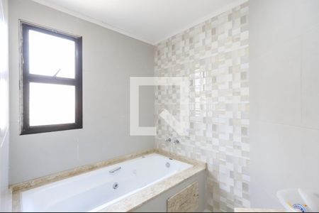 Apartamento à venda com 200m², 3 quartos e 3 vagasBanheiro da Suíte 1