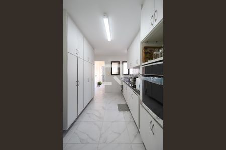 Apartamento à venda com 200m², 3 quartos e 3 vagasCozinha