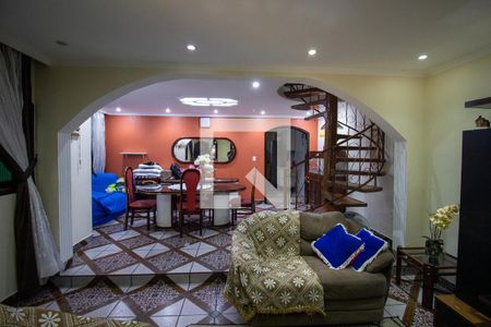 Sala de casa à venda com 4 quartos, 300m² em Jardim Helena, São Paulo