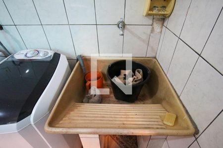 Lavanderia de casa à venda com 4 quartos, 300m² em Jardim Helena, São Paulo