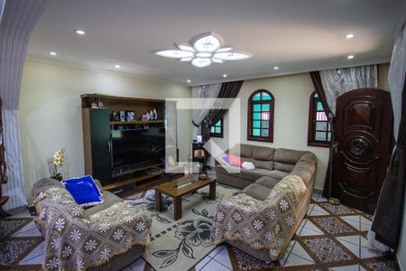 Casa à venda com 4 quartos, 300m² em Jardim Helena, São Paulo