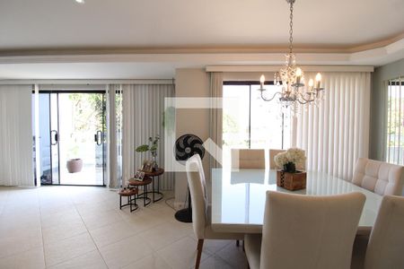 Sala de casa de condomínio à venda com 4 quartos, 523m² em Freguesia (jacarepaguá), Rio de Janeiro