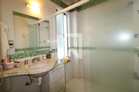 Casa de condomínio à venda com 523m², 4 quartos e 1 vagaBanheiro do Quarto 4 - Suíte