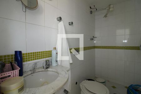 Casa de condomínio à venda com 523m², 4 quartos e 1 vagaBanheiro de Serviço