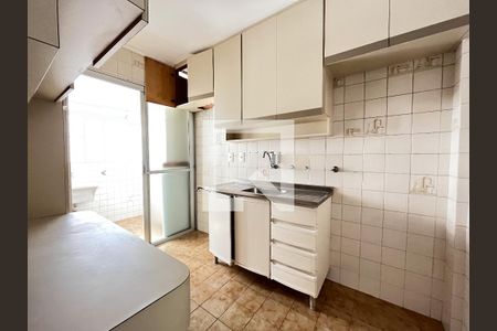 Apartamento à venda com 55m², 2 quartos e 1 vagaCozinha 