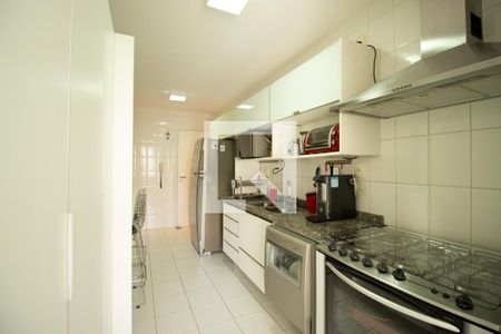 Apartamento para alugar com 118m², 3 quartos e 3 vagasCozinha