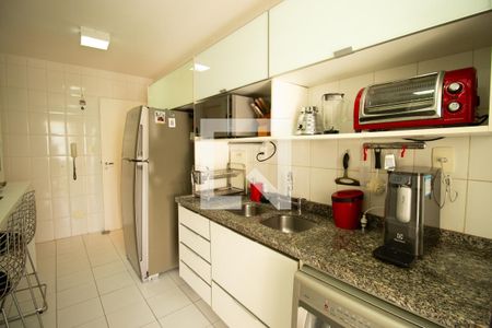 Apartamento para alugar com 118m², 3 quartos e 3 vagasCozinha