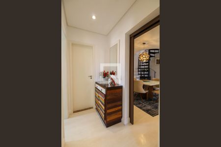 Apartamento à venda com 156m², 2 quartos e 2 vagasCorredor