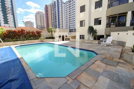 Apartamento à venda com 156m², 2 quartos e 2 vagasPiscina