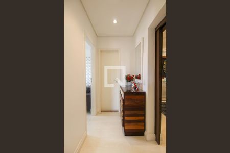 Apartamento à venda com 156m², 2 quartos e 2 vagasCorredor