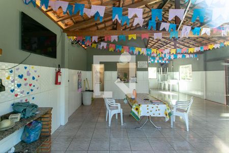 Apartamento para alugar com 51m², 2 quartos e 1 vaga Apartamento para alugar com 51m², 2 quartos e 1 vagaÁrea comum - Salão de festas