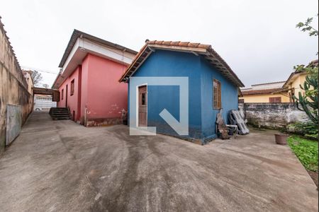 Casa para alugar com 340m², 3 quartos e 3 vagasQuintal - Garagem