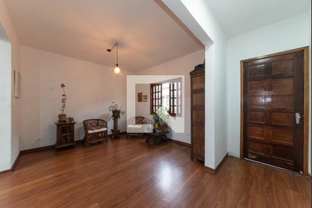 Sala de casa para alugar com 3 quartos, 340m² em Suíssa, Ribeirão Pires