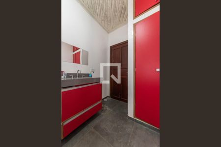 Casa para alugar com 340m², 3 quartos e 3 vagasBanheiro Social