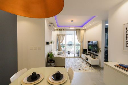 Sala de apartamento para alugar com 2 quartos, 70m² em Jacarepaguá, Rio de Janeiro