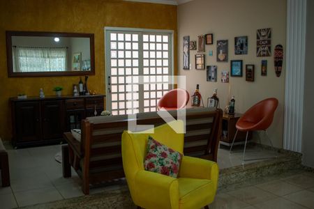 Sala de casa para alugar com 3 quartos, 217m² em Jardim Prestes de Barros, Sorocaba