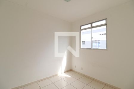 Quarto 1 de apartamento para alugar com 2 quartos, 43m² em Gávea, Uberlândia