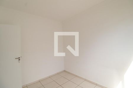 Quarto 1 de apartamento para alugar com 2 quartos, 43m² em Gávea, Uberlândia